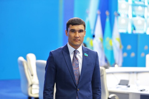 Серик Сапиев получил должность в Министерстве культуры и спорта