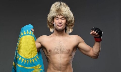 Шавкат Рахмонов чемпиондық белбеу үшін жекпе-жек өткізеді