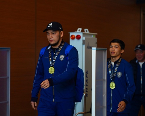 Бокстан Әлем чемпиондары елге оралды