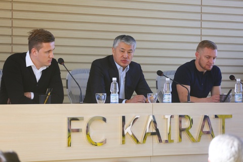 «Кайрат» официально представил нового главного тренера