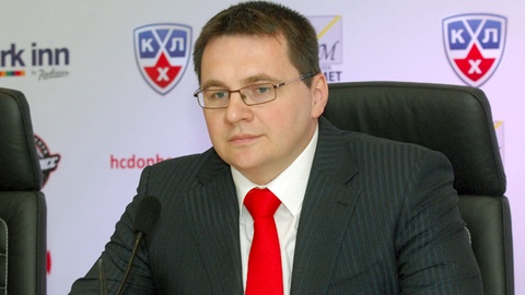 Андрей Назаров «Барыс» пен Қазақстан құрамасын жаттықтырады