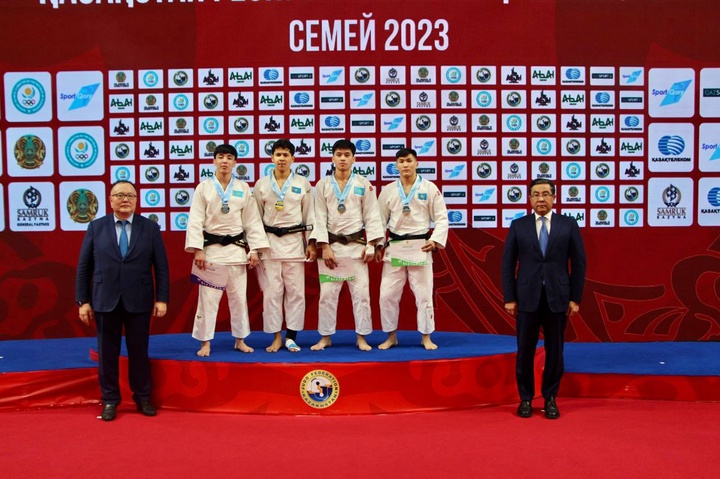 Жастар арасындағы Қазақстан чемпионатының алғашқы күнінің жеңімпаздары мен жүлдегерлері